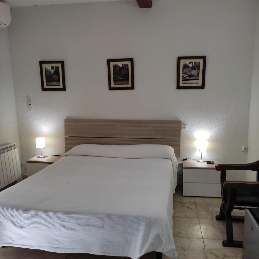 Hostal Castilla Aranjuez Exterior photo