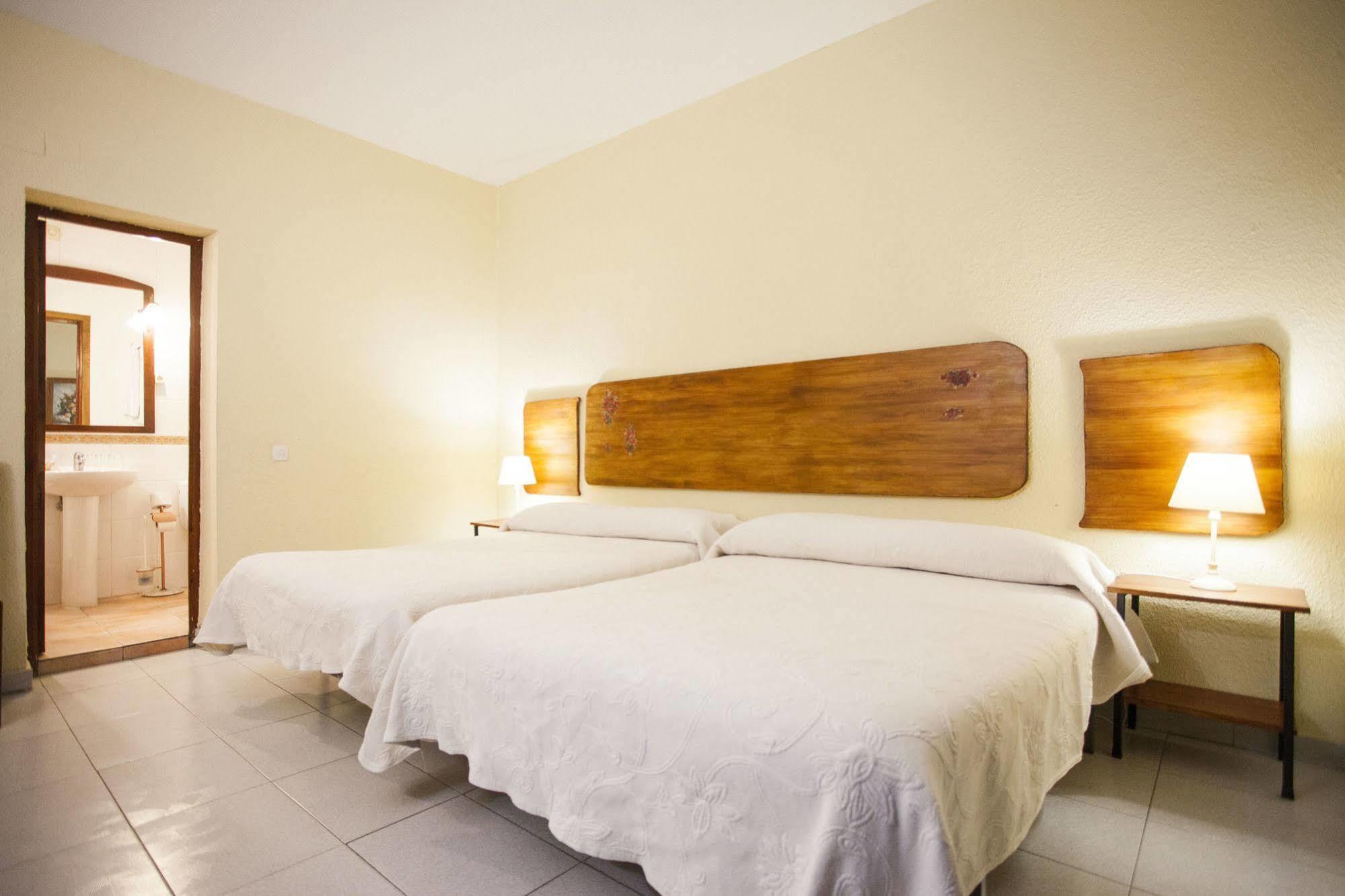 Hostal Castilla Aranjuez Exterior photo